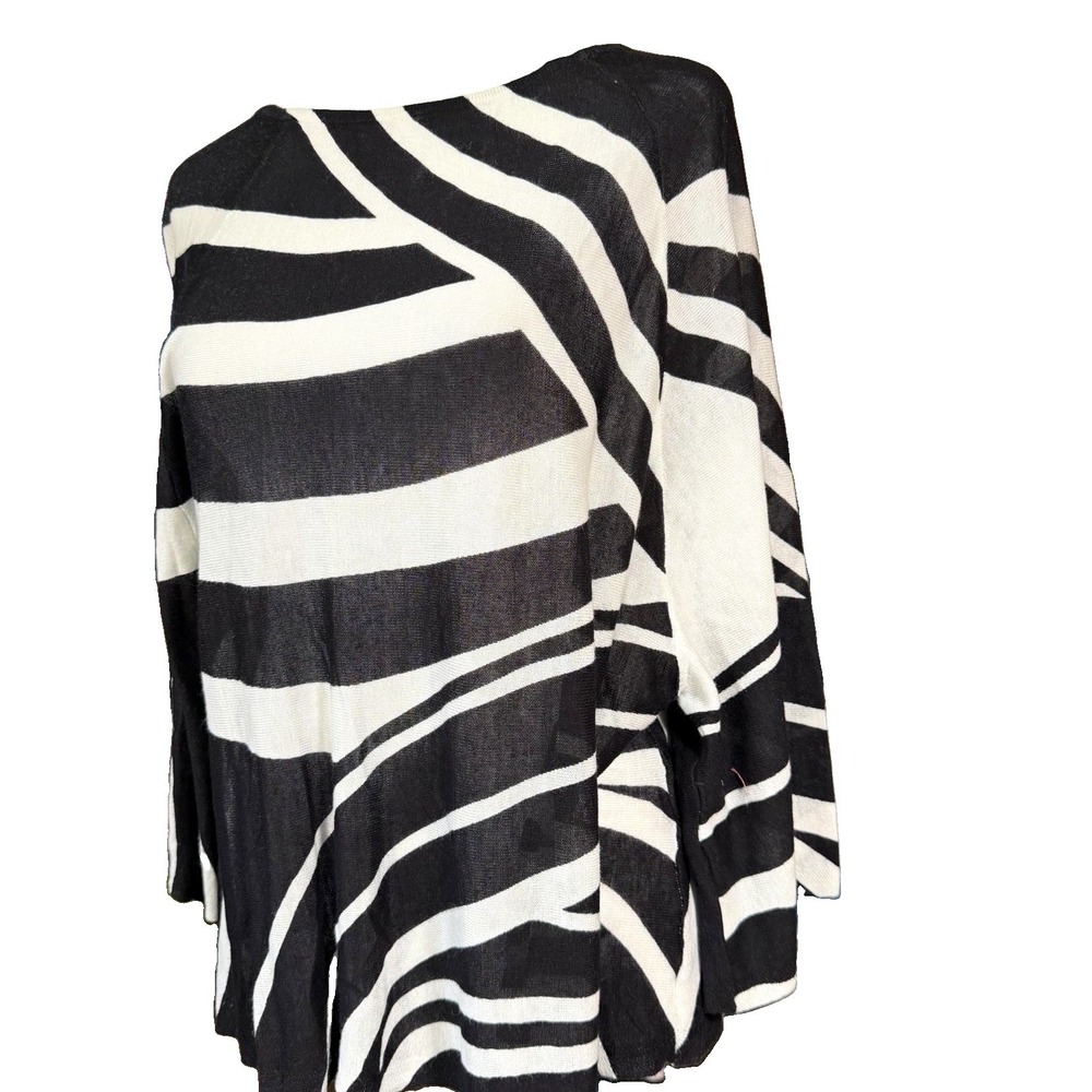 Chico's 1 Artistic Black White Abstract Graphic Print Ramie Rayon Knit Tunic